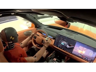 千人见证，全程直播，领克900极限碰撞测试交出满分安全答卷